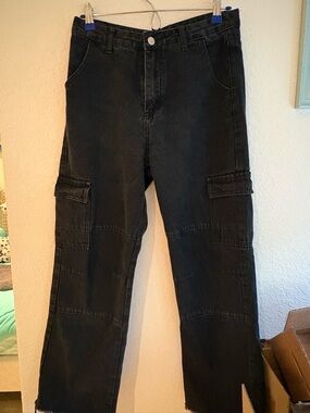 Black Cargo Jeans
